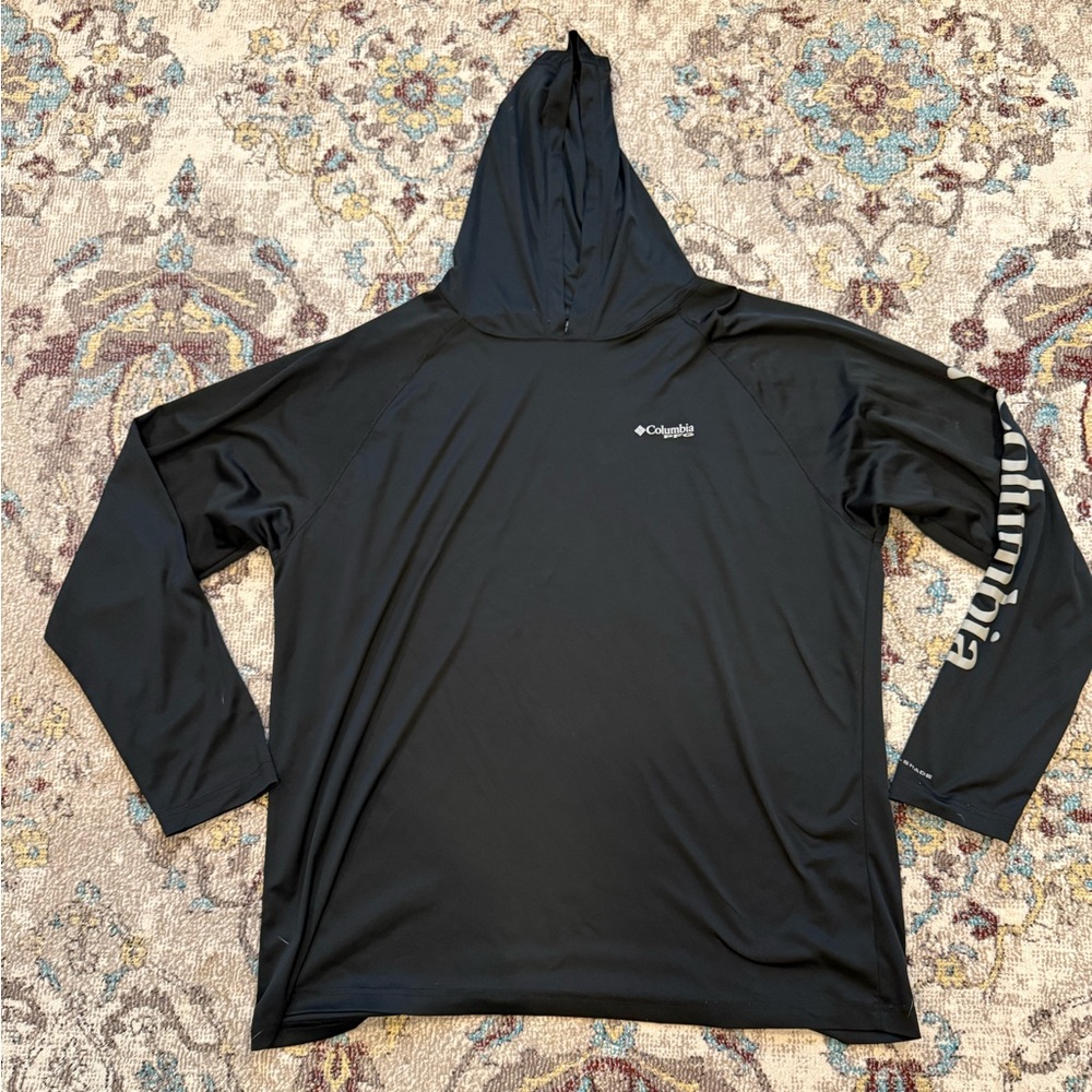 Lightweight Columbia Hooded Shirt